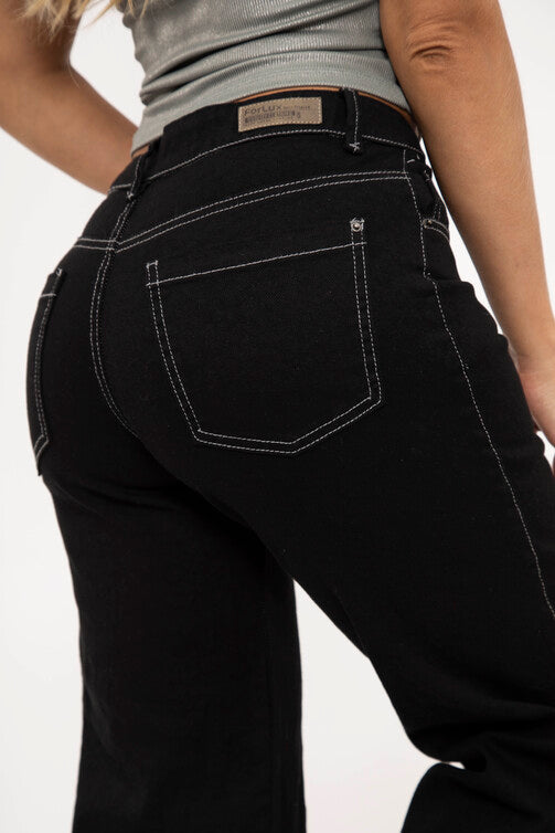 Pantalón negro en denim - REF: 10095