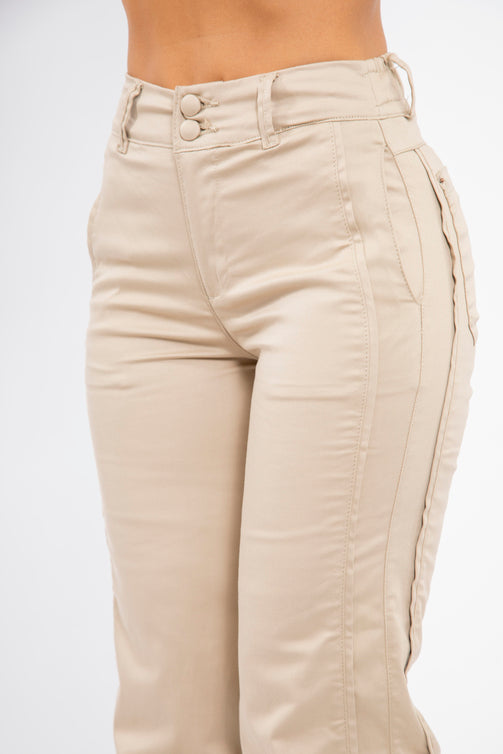 Pantalón Bota Recta con Detalles