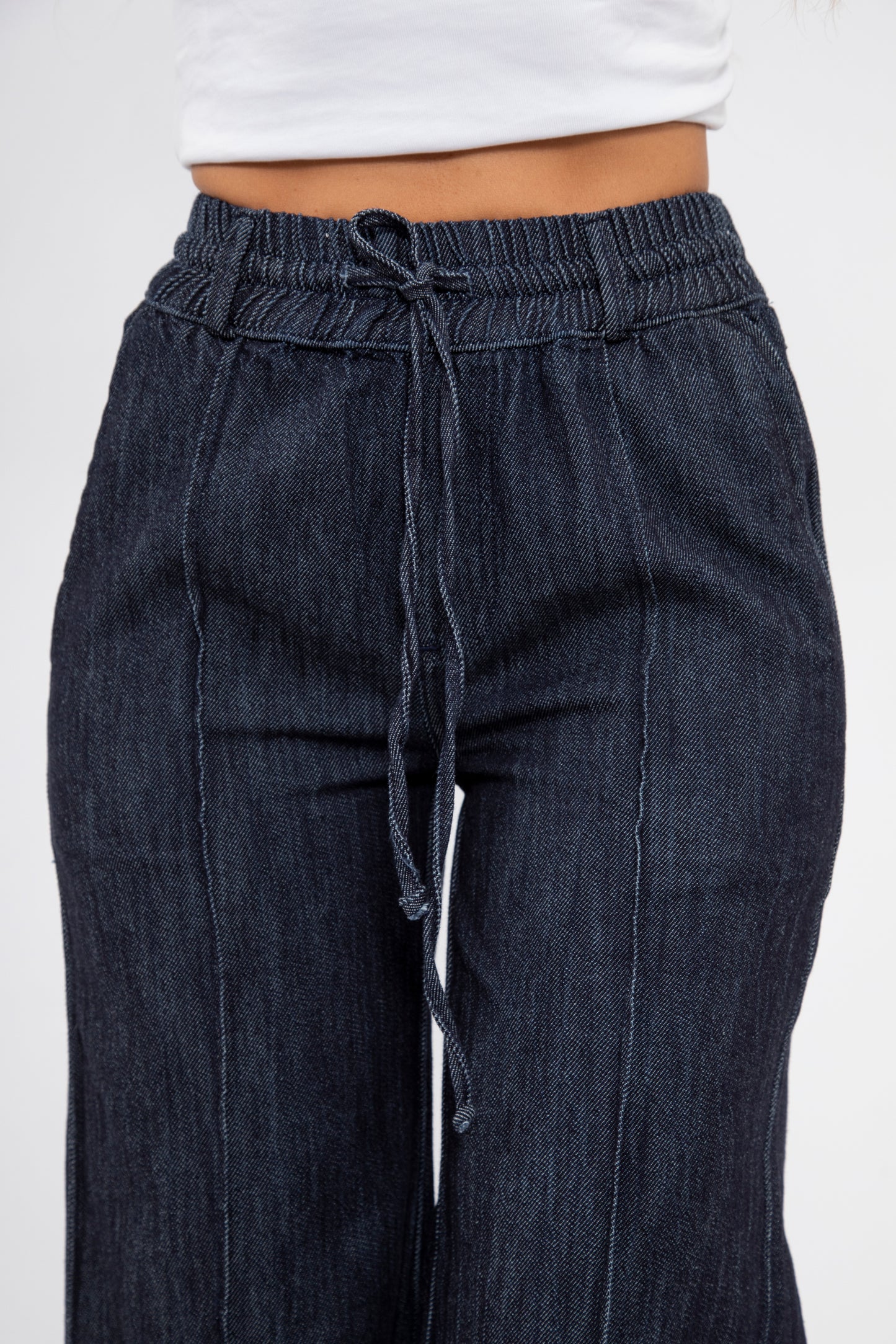 Jean wide leg con pretina en resorte