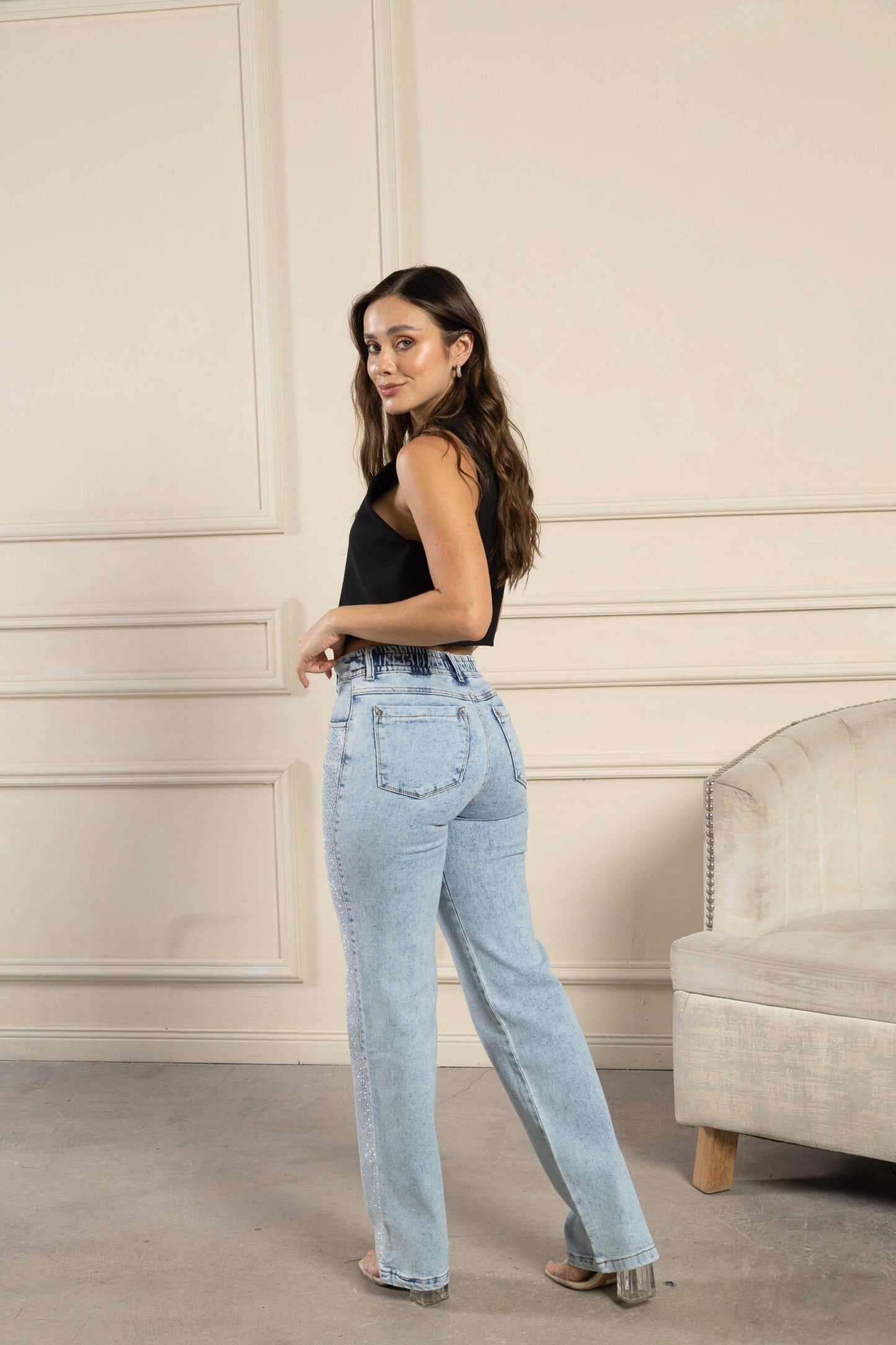 Jean tono hielo con lentejuelas - REF: 10245