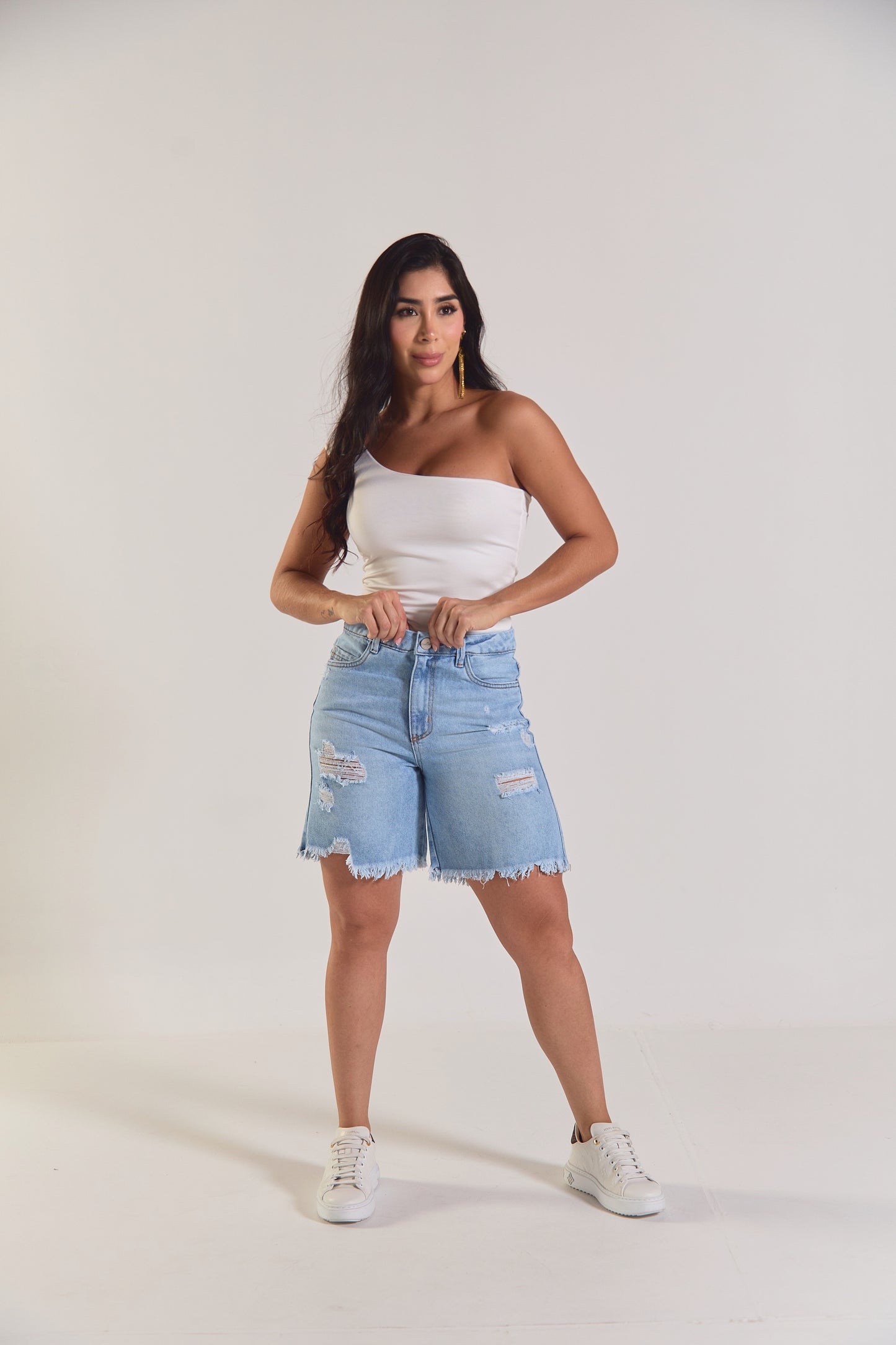 Bermuda denim con rotos - REF: 10310