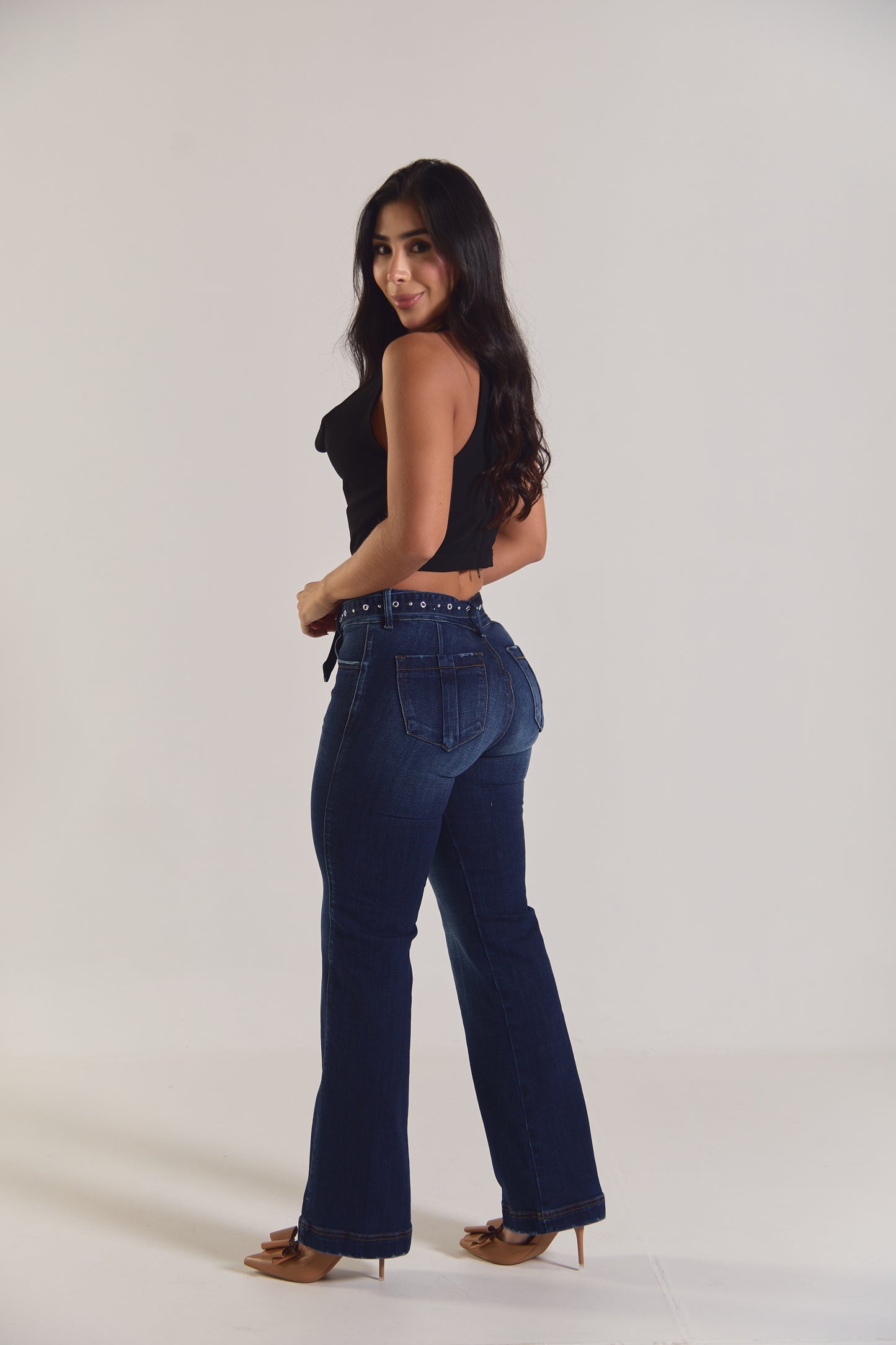 Jean clásico con cinturón en taches - REF: 10331