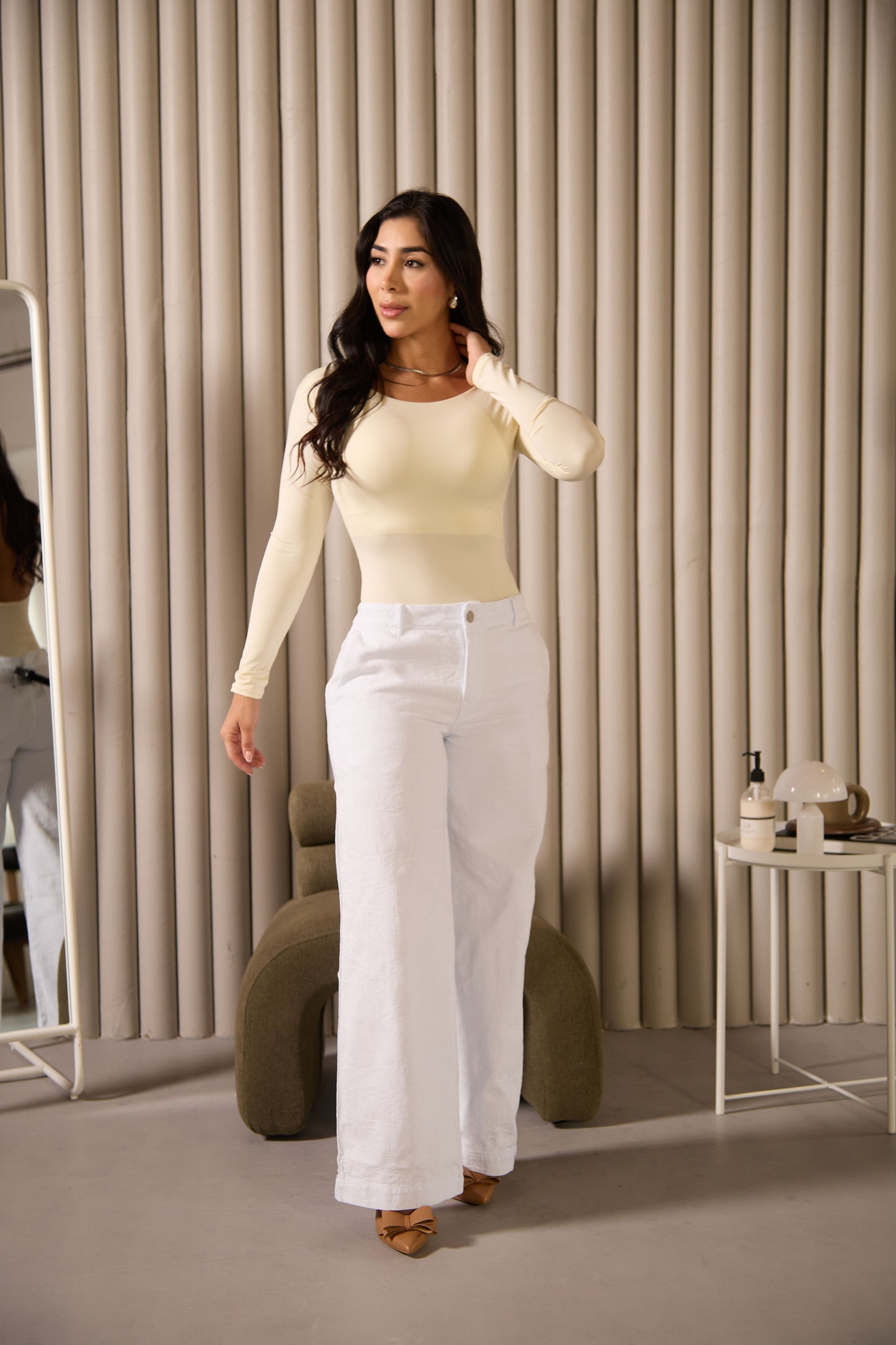 Jean con flores bordadas - REF: 10328