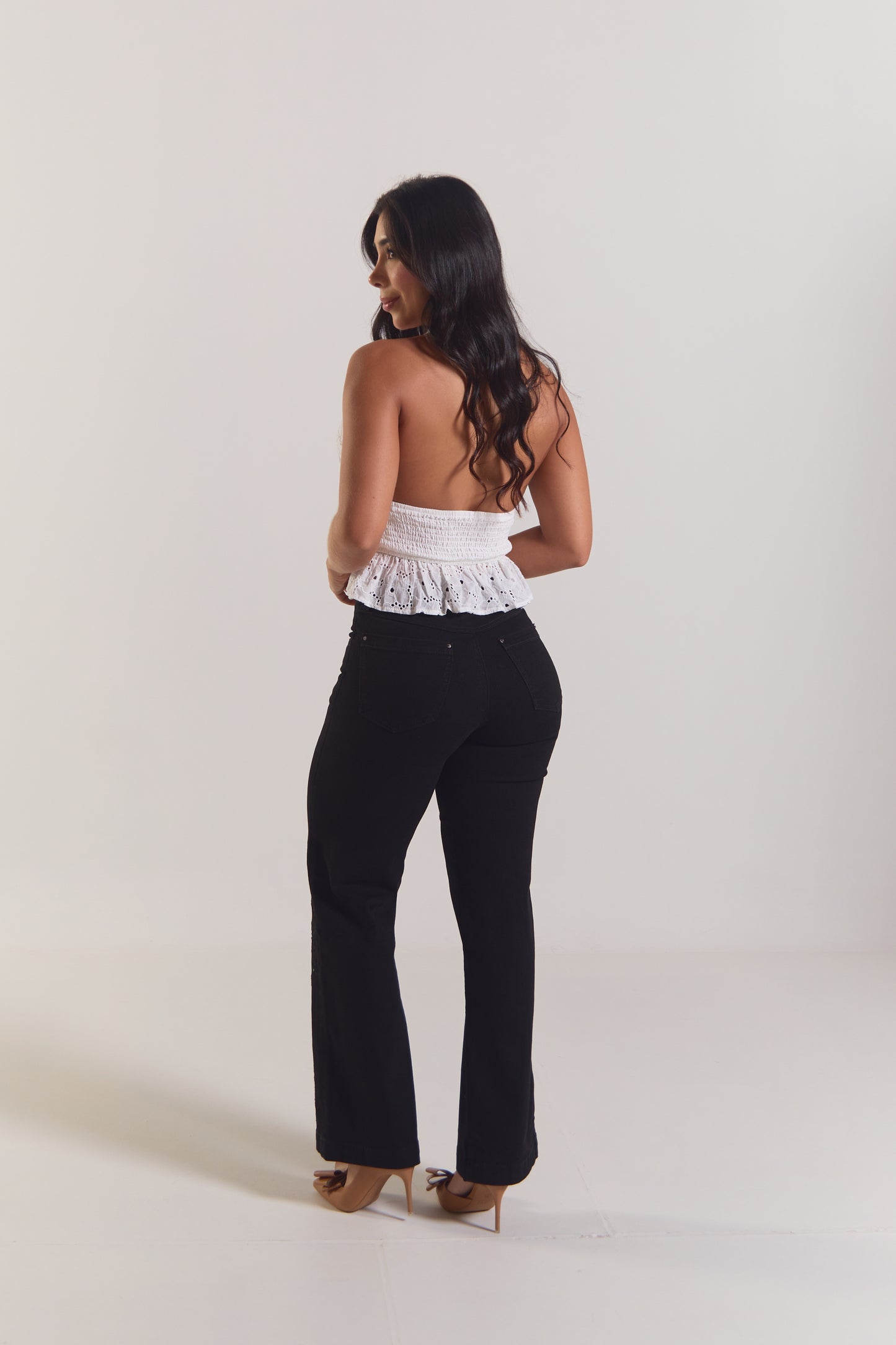 Pantalón con bordado floral en bota - REF: 10314