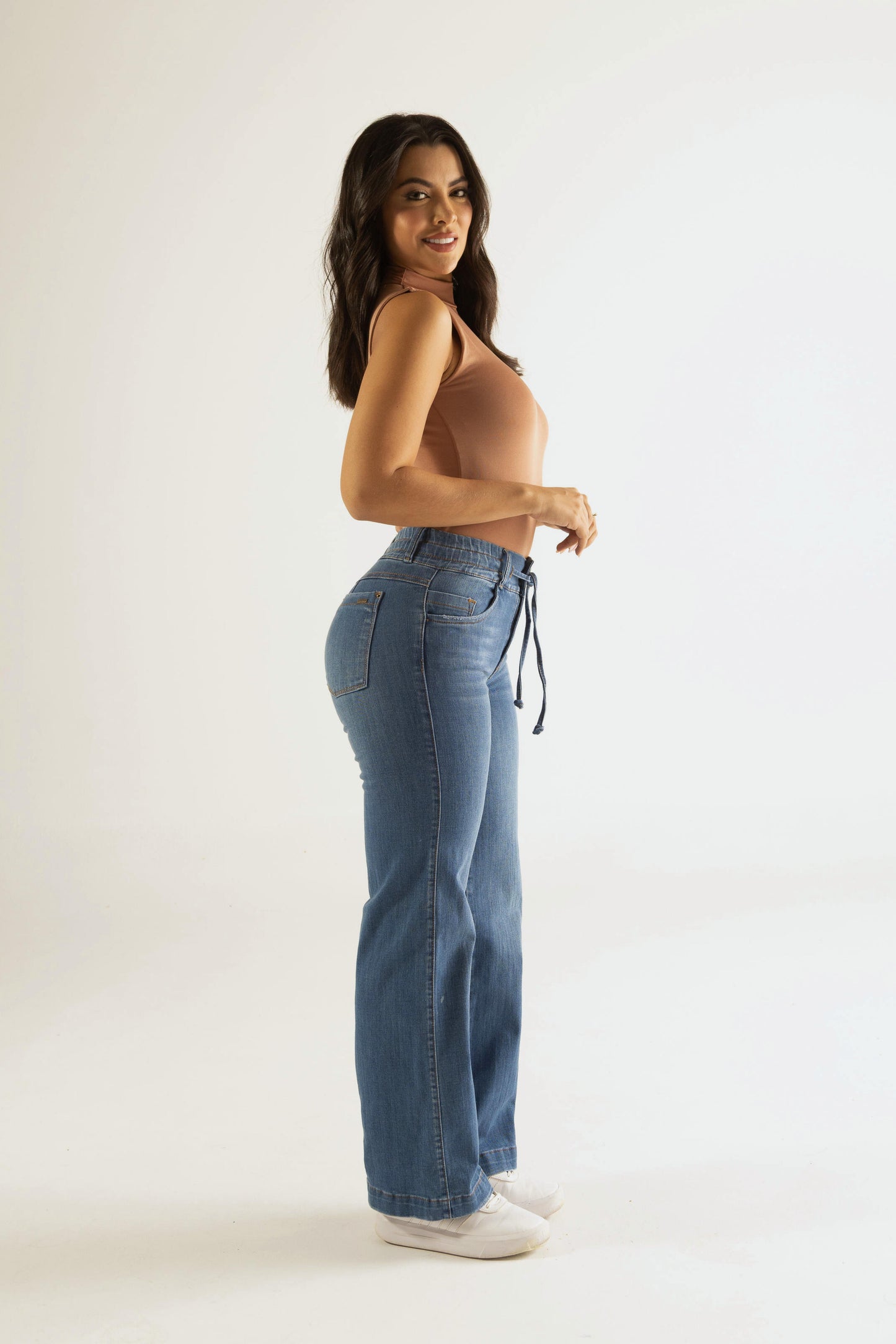 Jean bota recta tono claro - REF: 10235