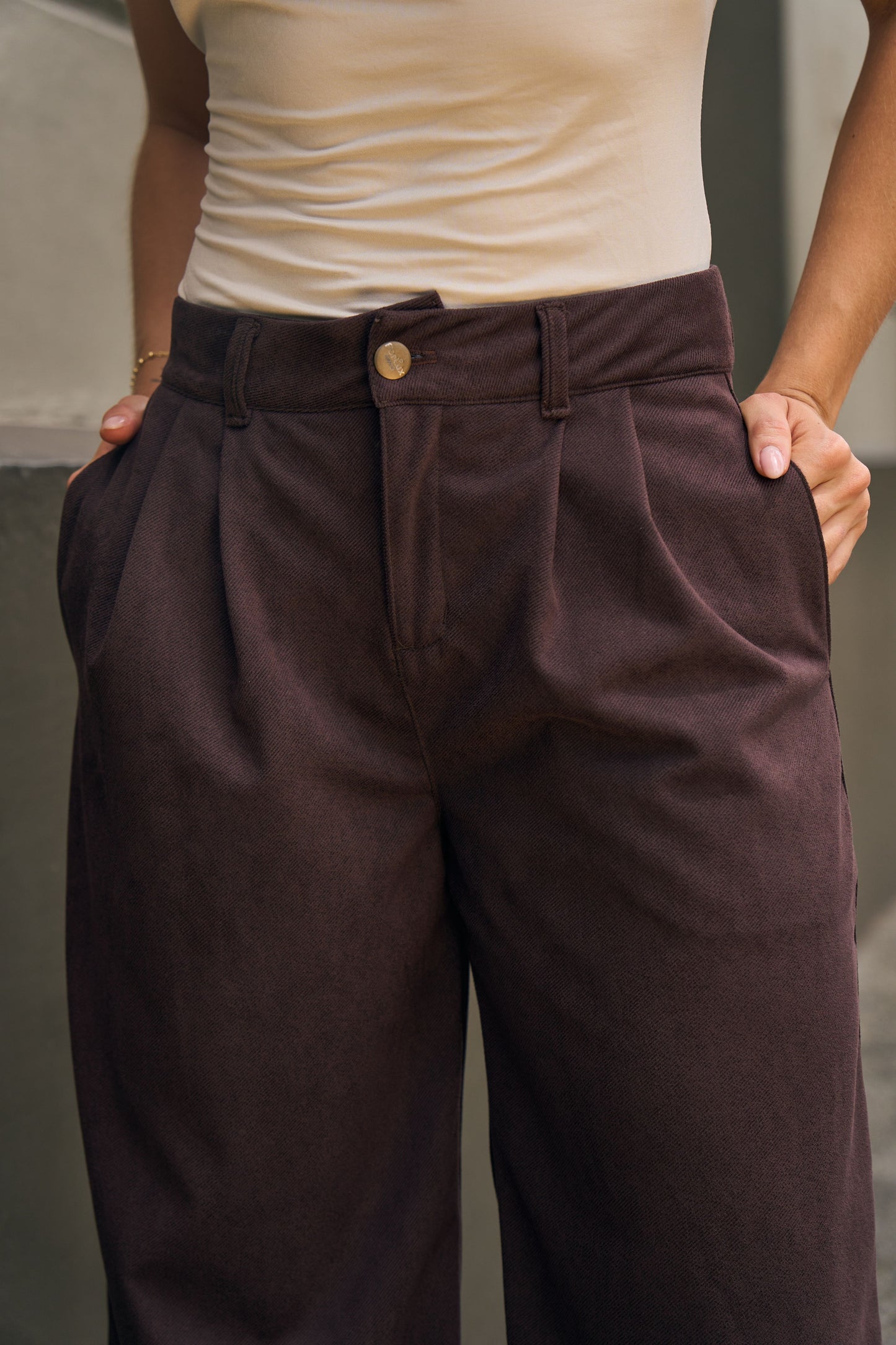 Pantalón wide leg en gamuza - REF: 10446