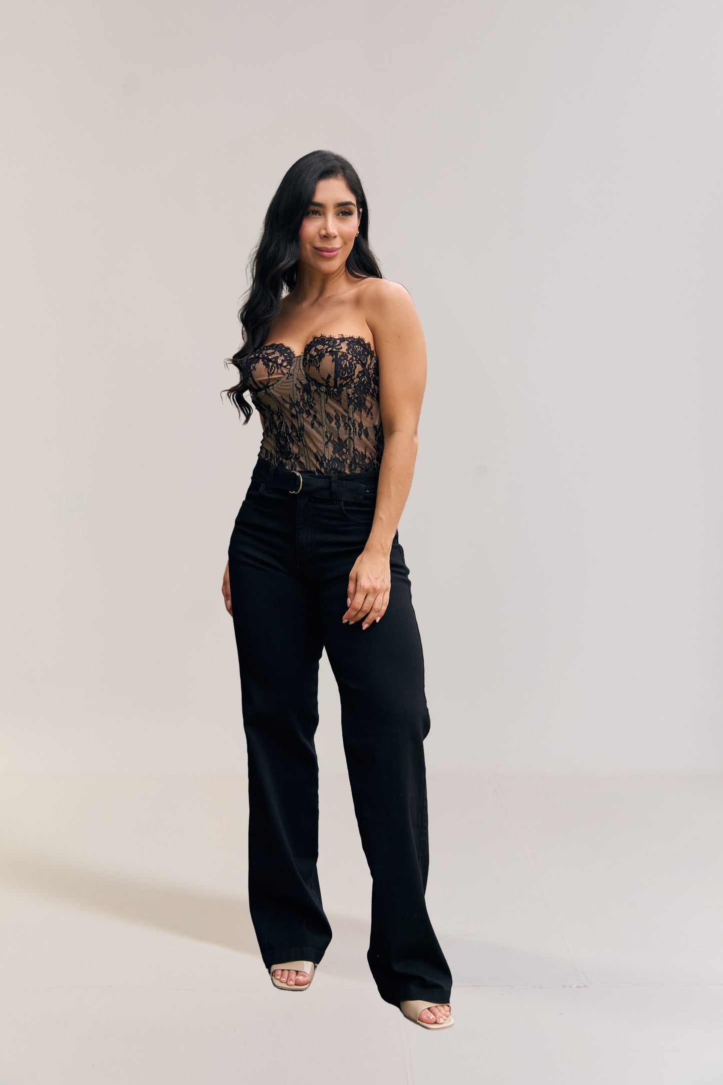 Jean wide leg tiro alto negro con cinturón - REF: 10435