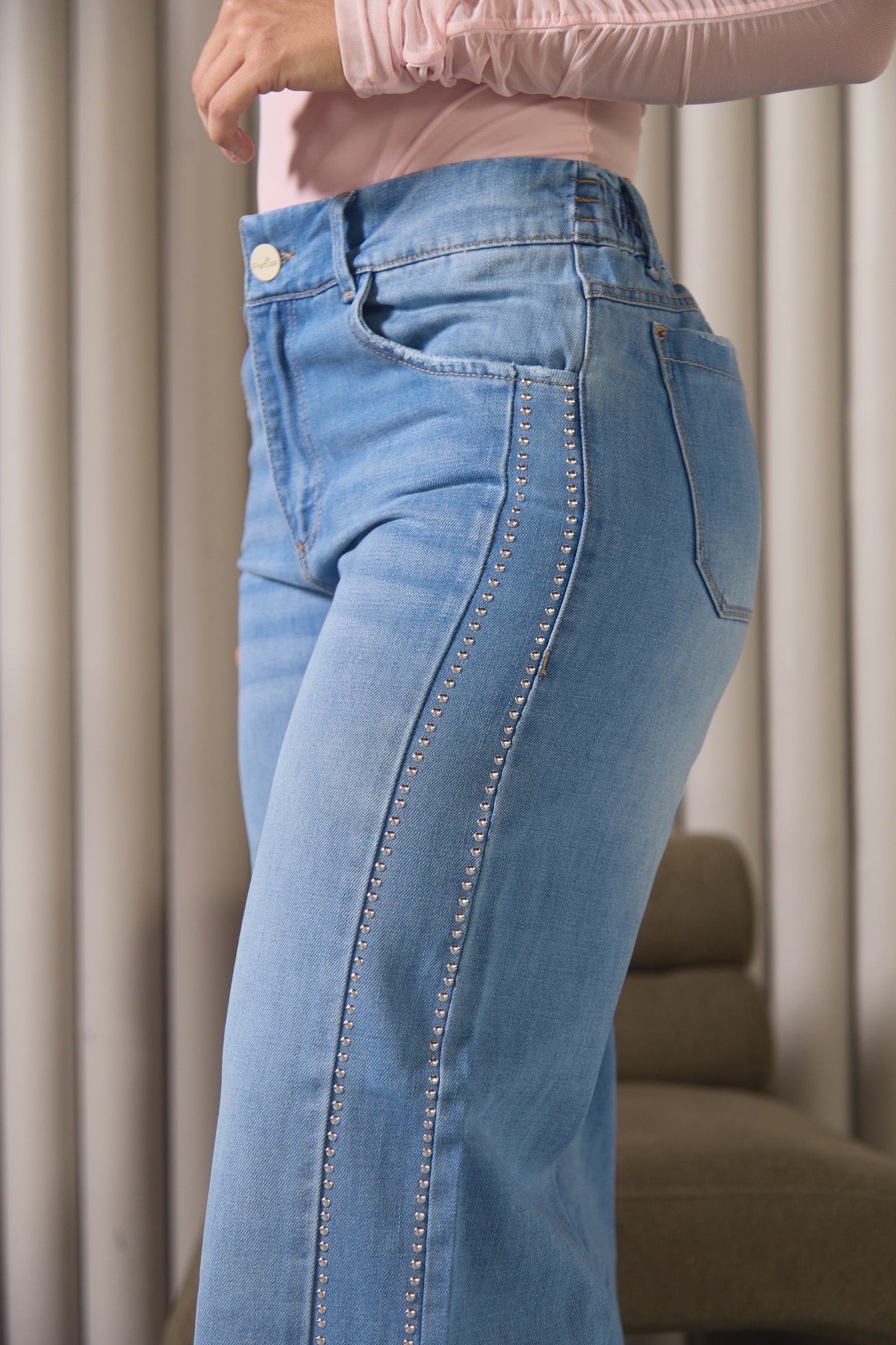 Jean con apliques laterales - REF: 10359