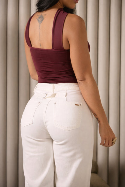 Jean barrel con detalle en pretina - REF: 10342