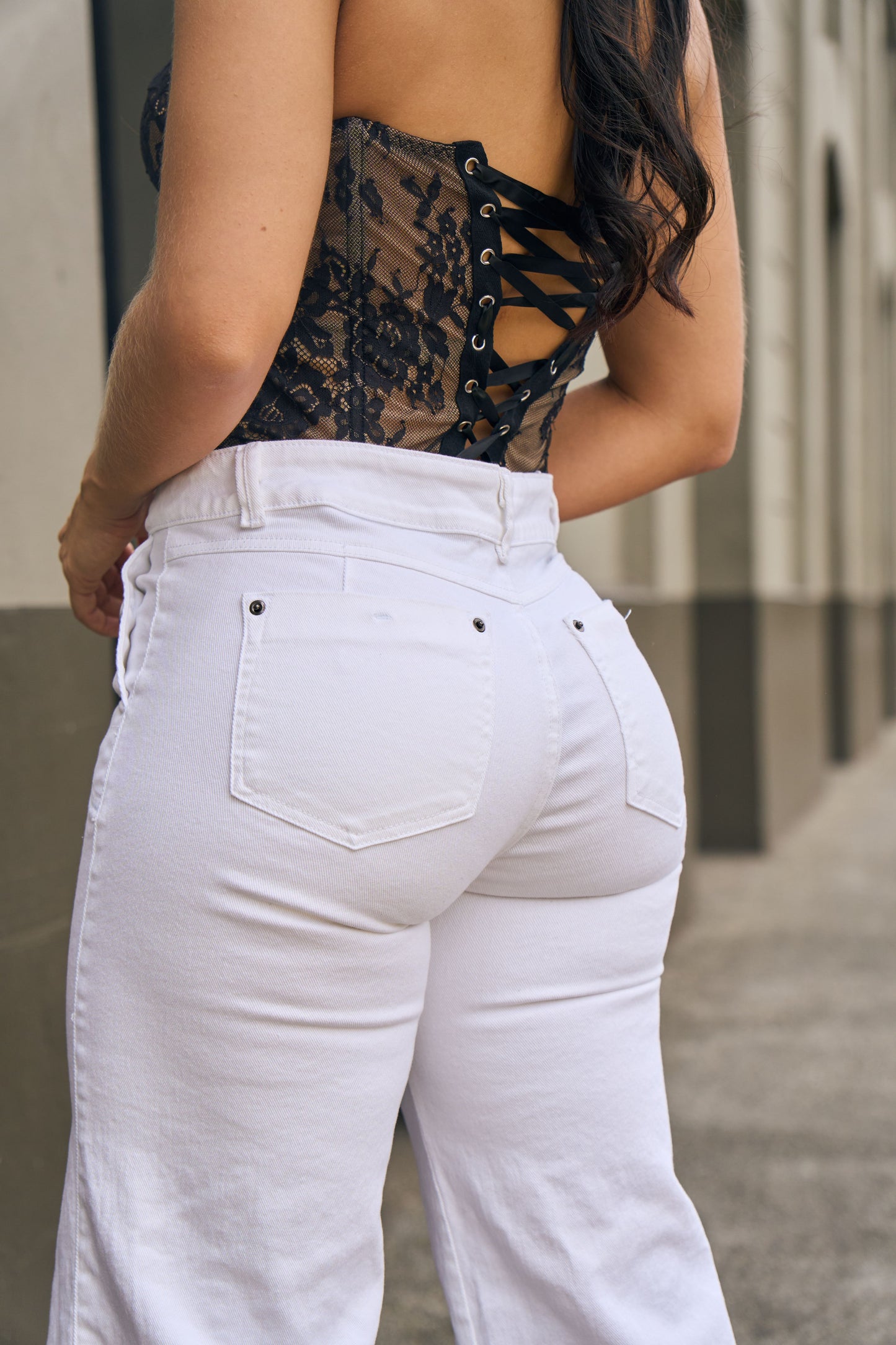 Jean recto en tono blanco - REF: 10458